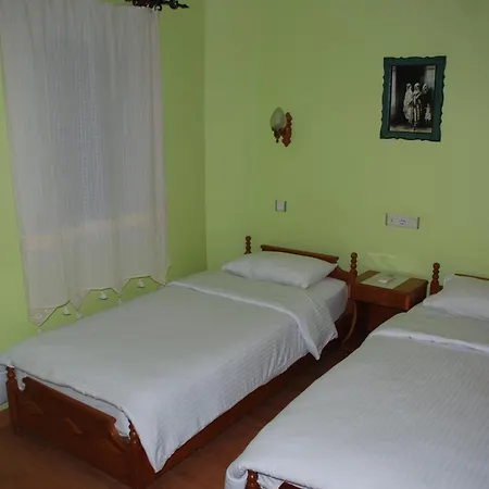 Nazar Szálloda 3*