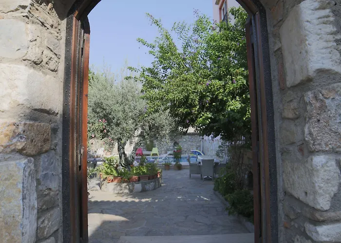 Hotell Nazar 3*