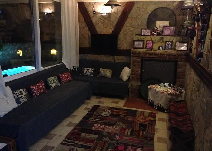 Nazar Hotell 3*
