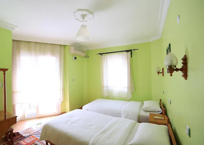 Hotell Nazar 3*